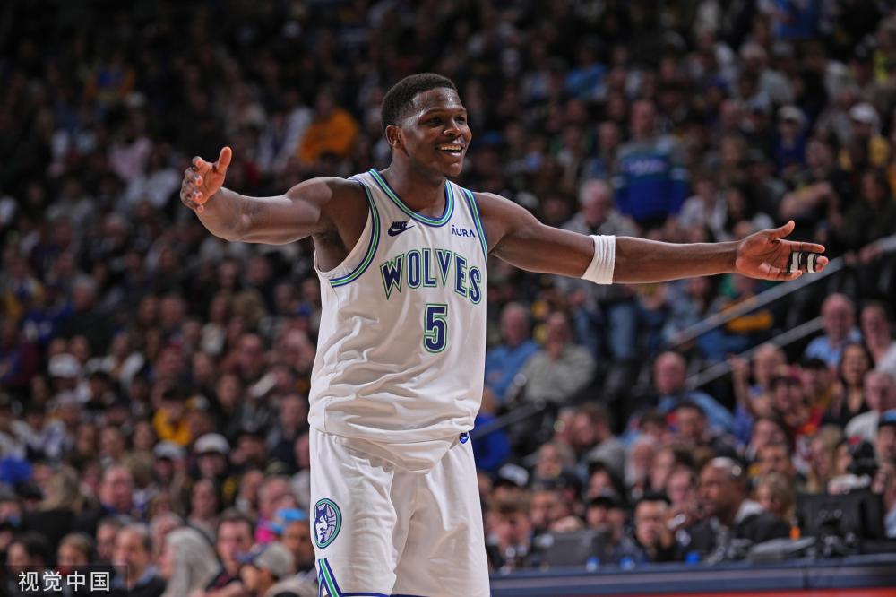 一个不容忽 一个不容忽